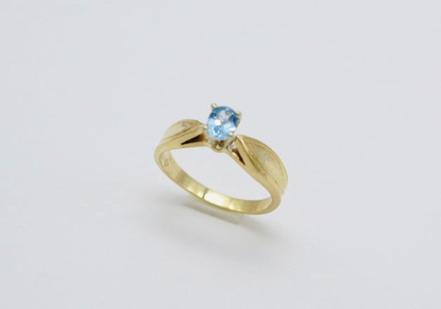 Bague or 14k Blue Topaz